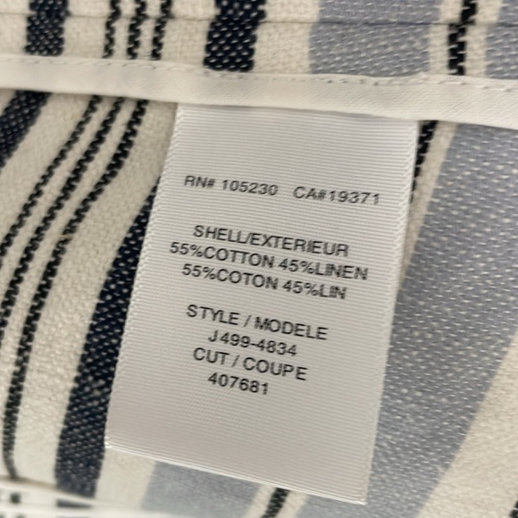 Like new - cotton/linen Joie blazer - Picture 3 of 4